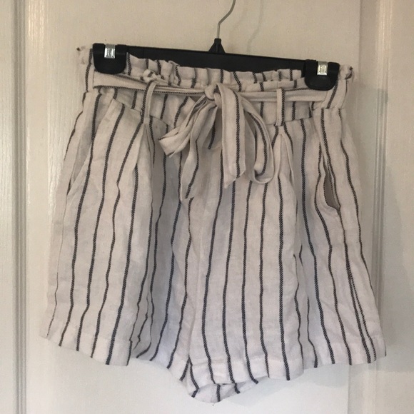 Paper bag shorts - Picture 1 of 1